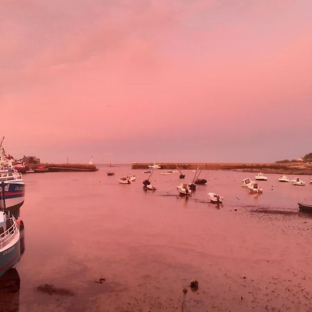 Le Mora Hotes Barfleur Bagian luar foto